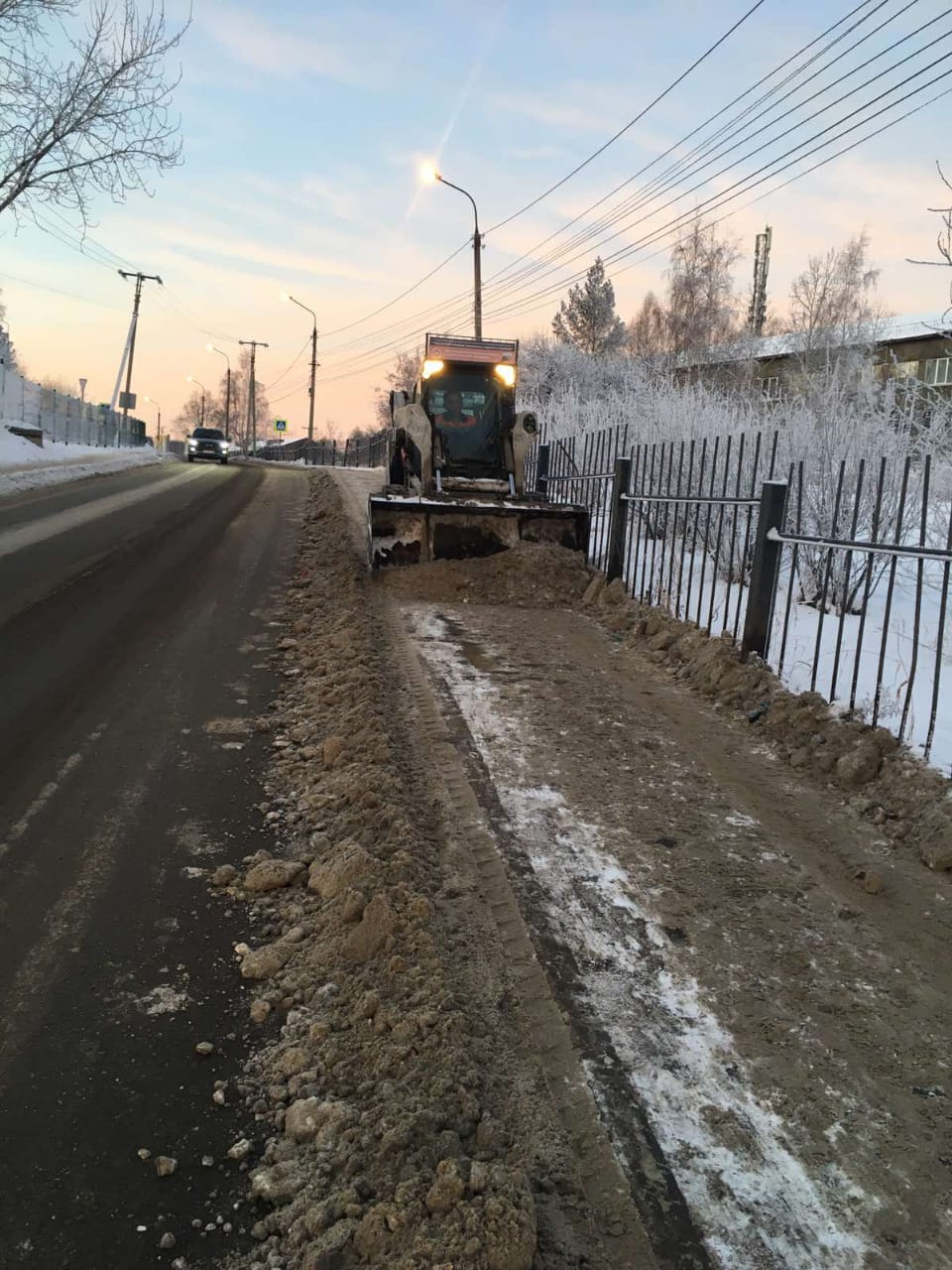 В первые дни нового года с иркутских улиц вывезли 8,5 тысяч тонн снега