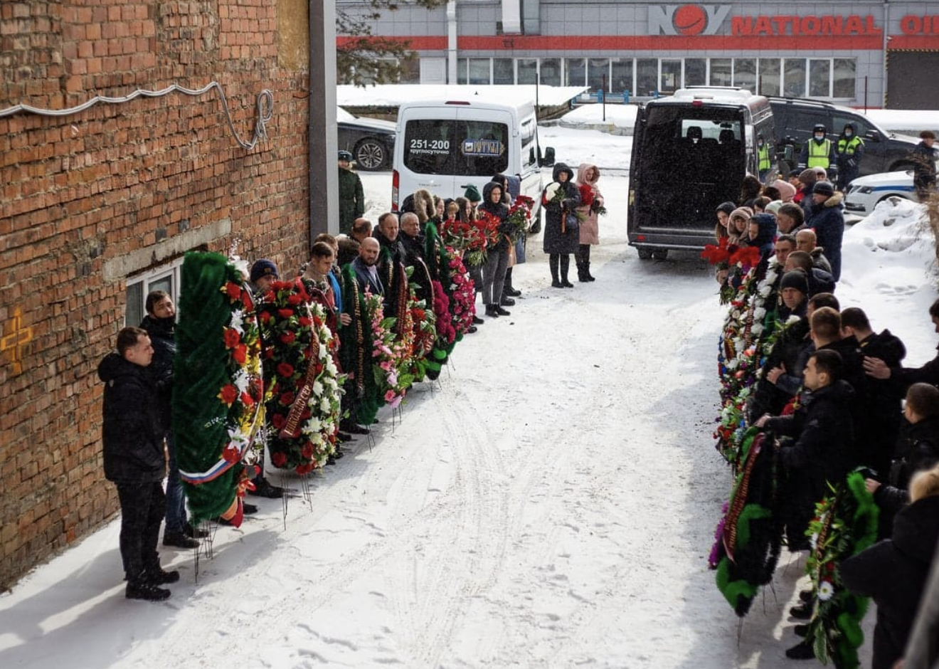 С 9 марта похороны идут каждый день