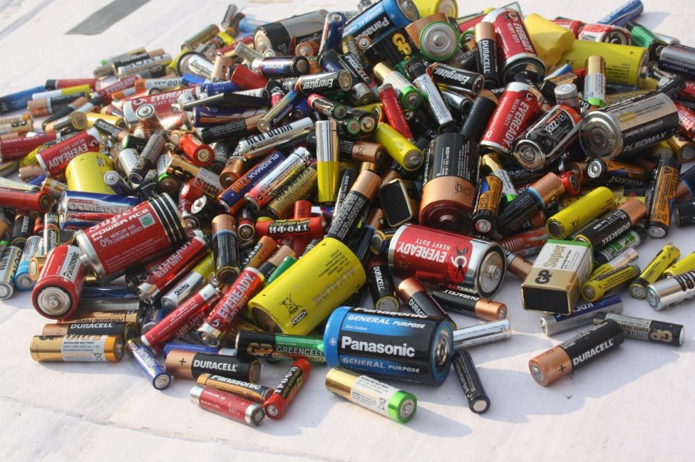 Почти шесть тысяч килограммов батареек собрано в Иркутске за год