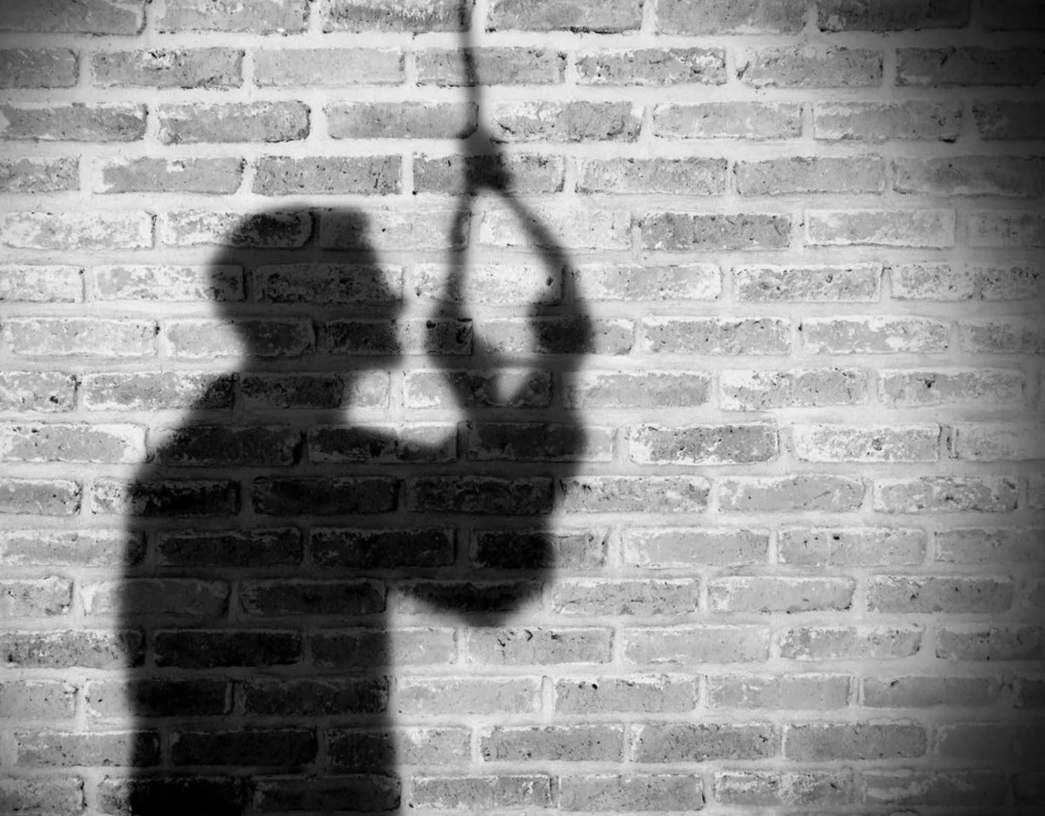 Чаще всего счёты с жизнью в Иркутской области сводят мужчины трудоспособного возраста