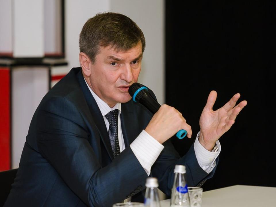 Битаров оживил местную политтусовку