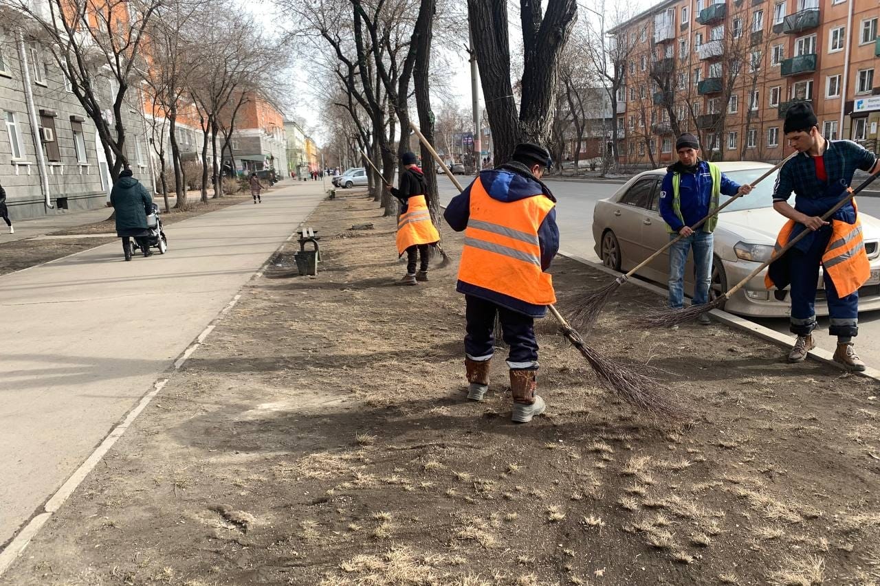 В Иркутске началась большая уборка