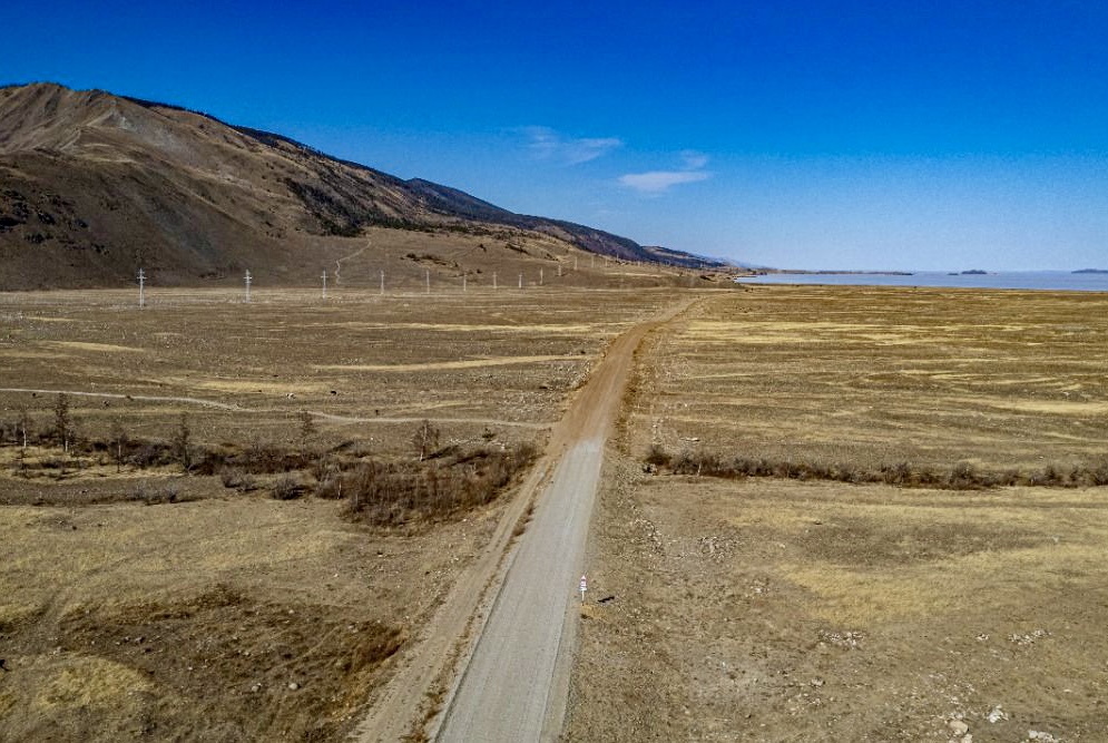 Грунтовые дороги обеспыливают в Иркутской области