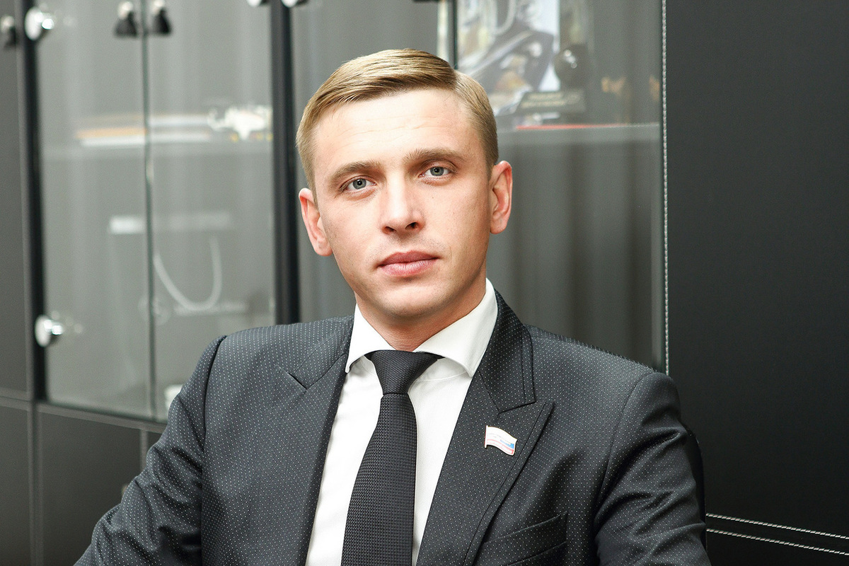 Самым хитрым оказался депутат Антон Красноштанов