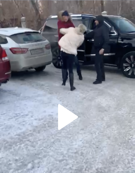 «Депутат Антон Малышев хочет выиграть мировой турнир по кухонному боксёрству»