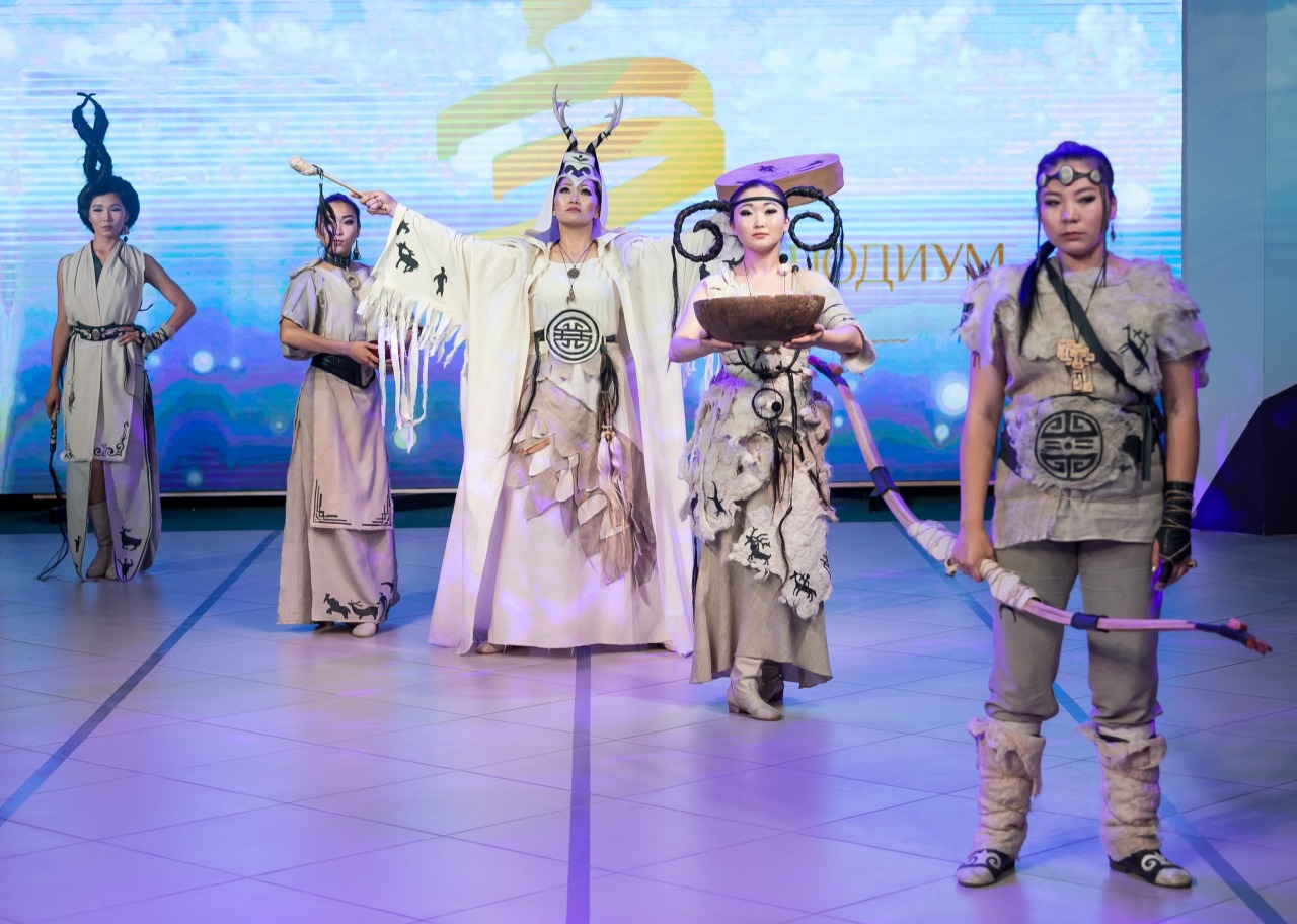 Российские модельеры проведут показ у Московских ворот