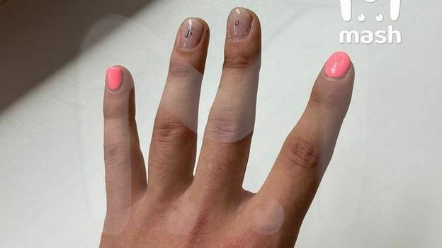 Футболист «Иркутска» заявил о дисквалификации из-за розового маникюра