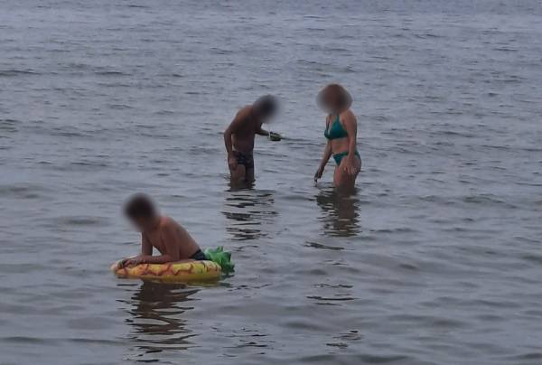 В Бурятии пристыдили туристку, чистившую зубы в Байкале