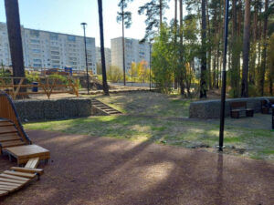 Акты вандализма на недавно благоустроенных территориях в Иркутске