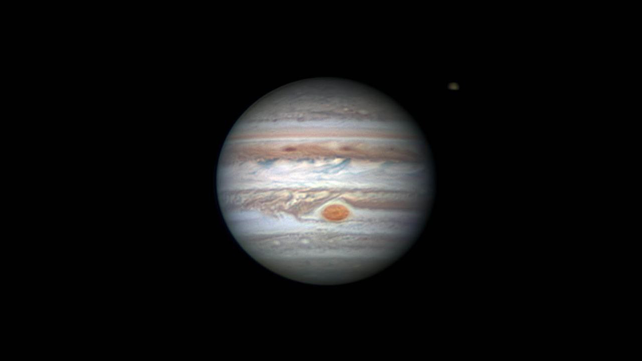 «Пока на Земле творится всякая фигня»