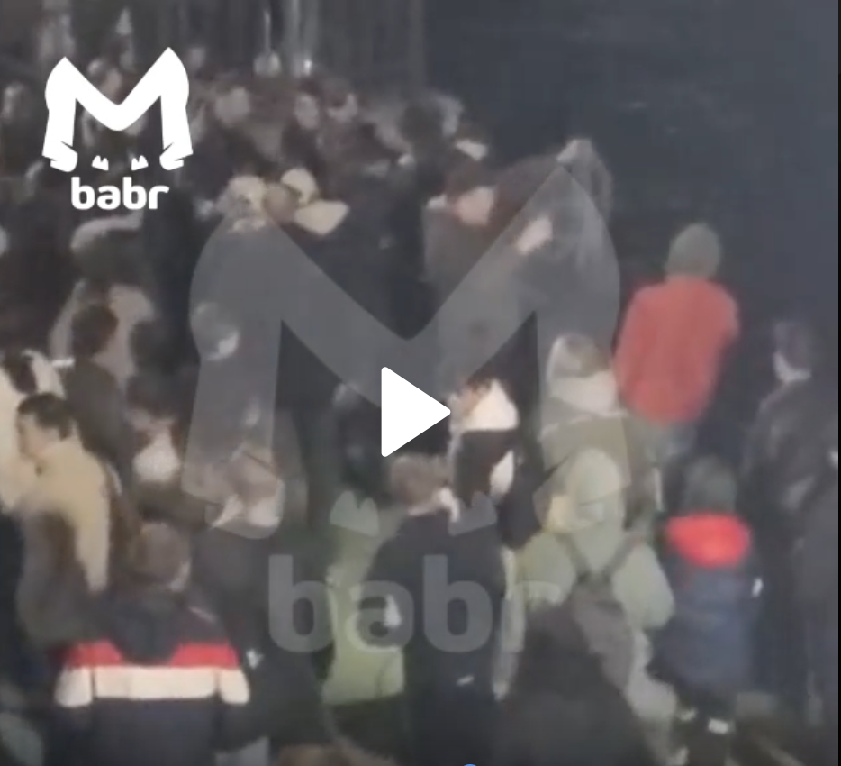 «Иркутянин упал в Ангару перед салютом в честь 85-летия региона» (видео)