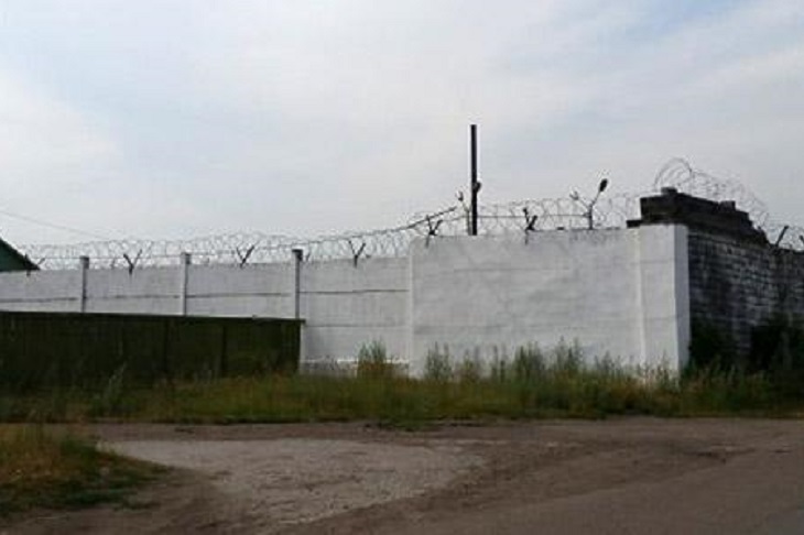 Экс-начальника ангарской исправительной колонии судят за взятку в миллион рублей