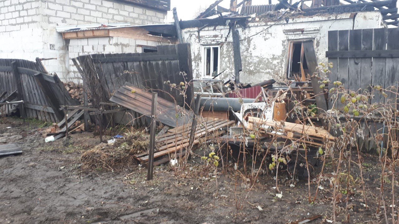 В нескольких домохозяйствах Ленинского округа обнаружены повреждения в результат крушения СУ-30 