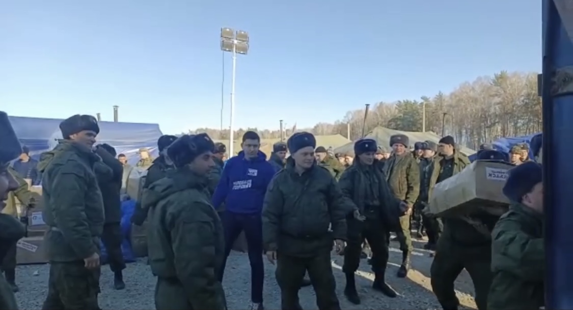 Мобилизованным от Приангарья доставлены посылки от земляков