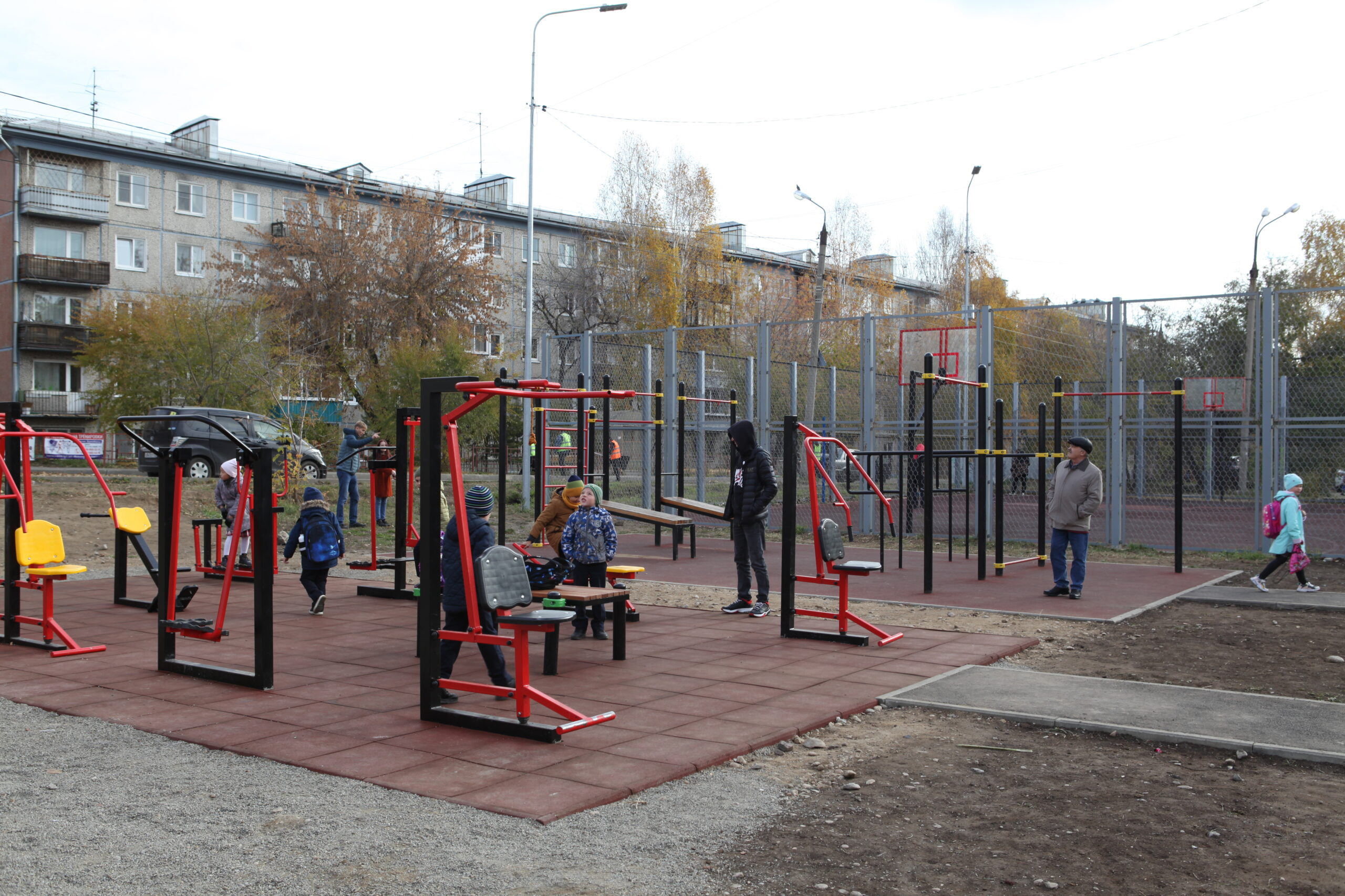 17 новых спорплощадок обстроили в Иркутске в этом году