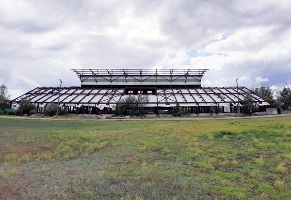 Дом спорта в Усть-Ордынском: долгострой в очередной раз не достроили