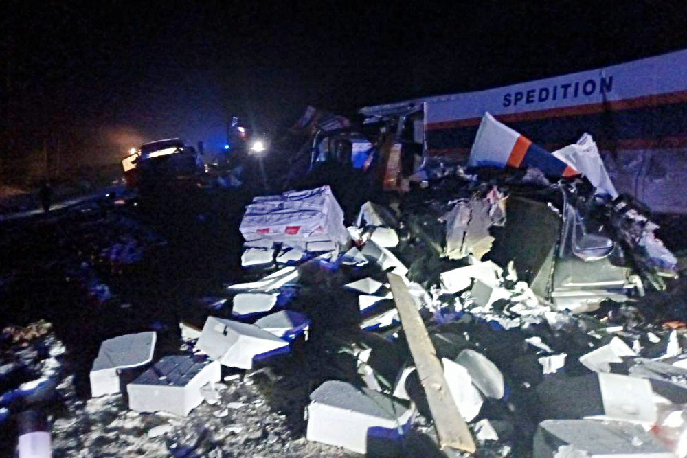 Смертельное столкновение большегрузов произошло в Иркутской области