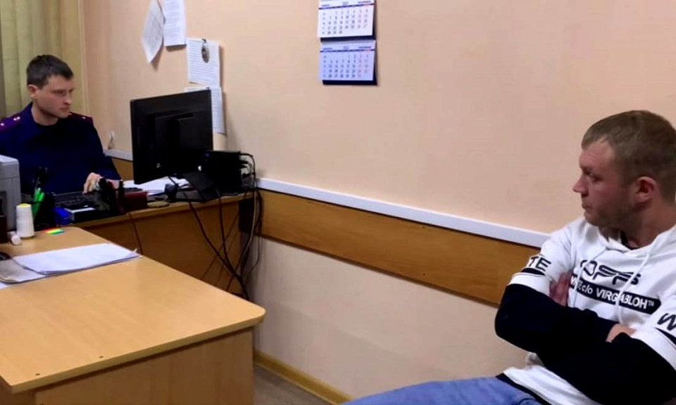 Рейс Иркутск — Москва экстренно сел в Новосибирске из-за дебошира