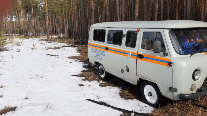 Заблудившийся в лесу парень провёл ночь в болоте в Иркутской области