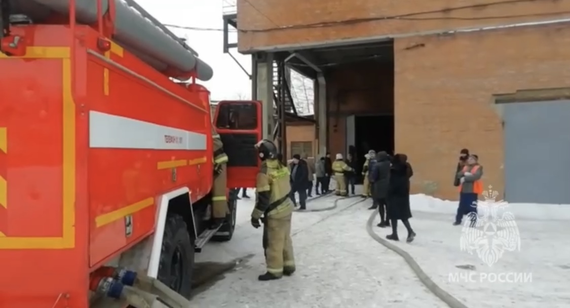 Трамвайное депо загорелось сегодня днем