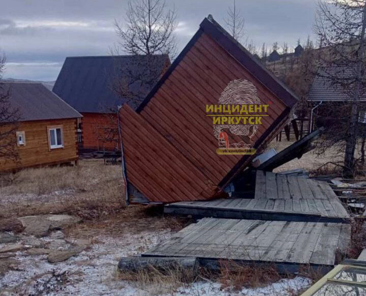 Паромы на Ольхон приостановили работу из–за шторма