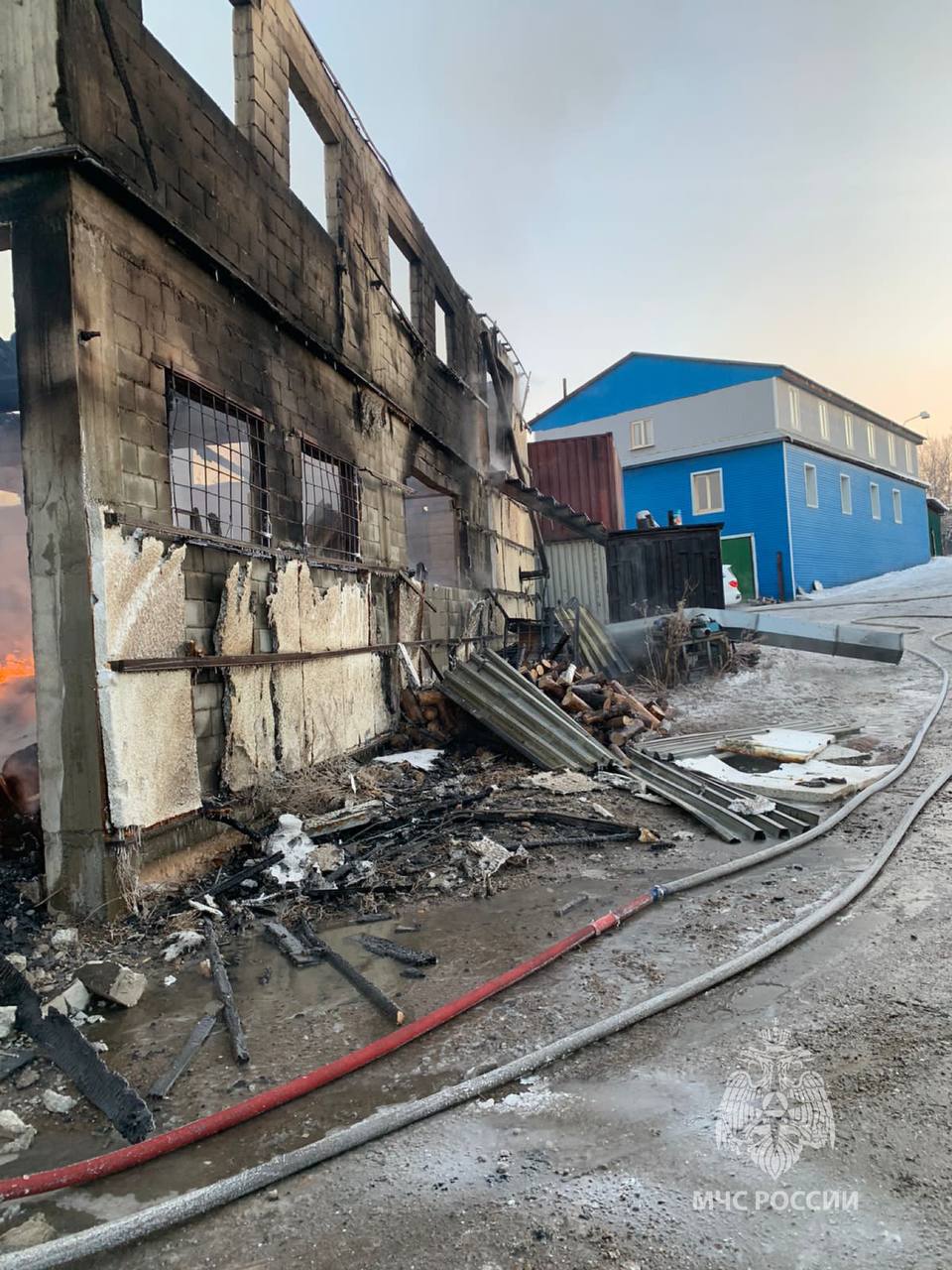 Административное здание сгорело в Иркутске