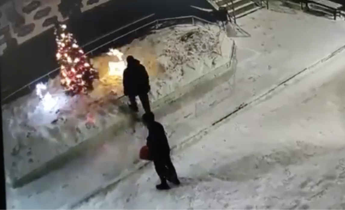 «В Иркутске появились похитители Нового года» (видео)