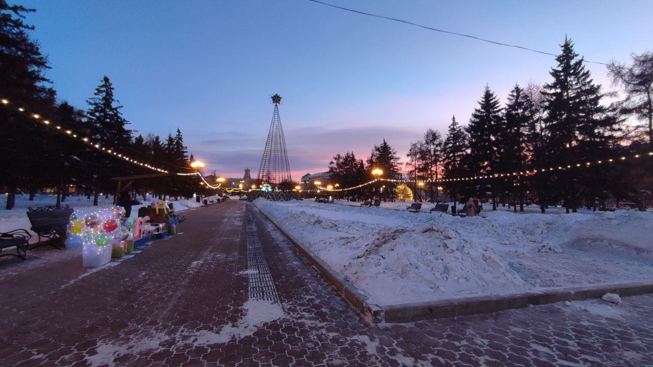 Главную городскую ёлку почти разобрали