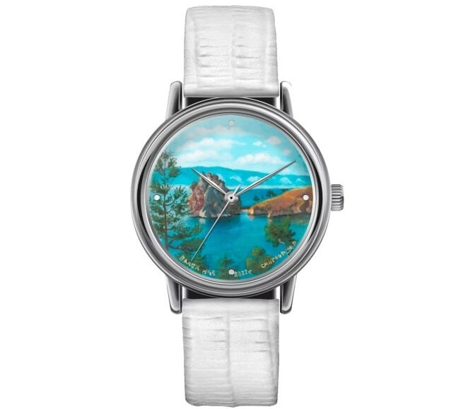 Новинка: наручные часы с озером Байкал