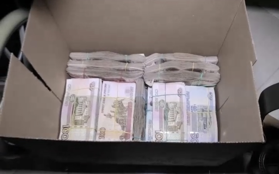 В превышении должностных полномочий подозревают мэра Свирска