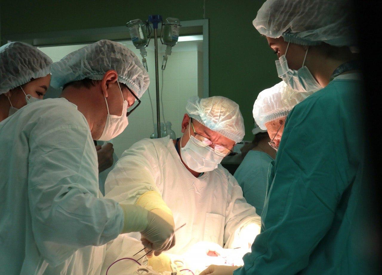 Хирурги Ивано-Матренинской больницы провели операцию ребенку по созданию искусственного пищевода