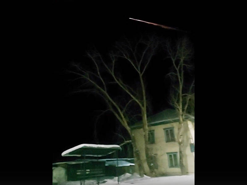 Упавшим «метеором» оказались обломки китайской ракеты, которые могут быть опасны