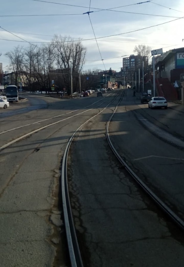 На улице Терешковой отремонтируют дорожное полотно и трамвайные пути