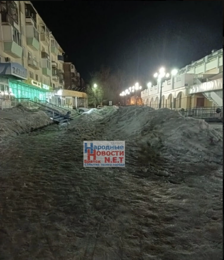 «В такой обстановке, извините, так и тянет поставить какое-нибудь порно…»