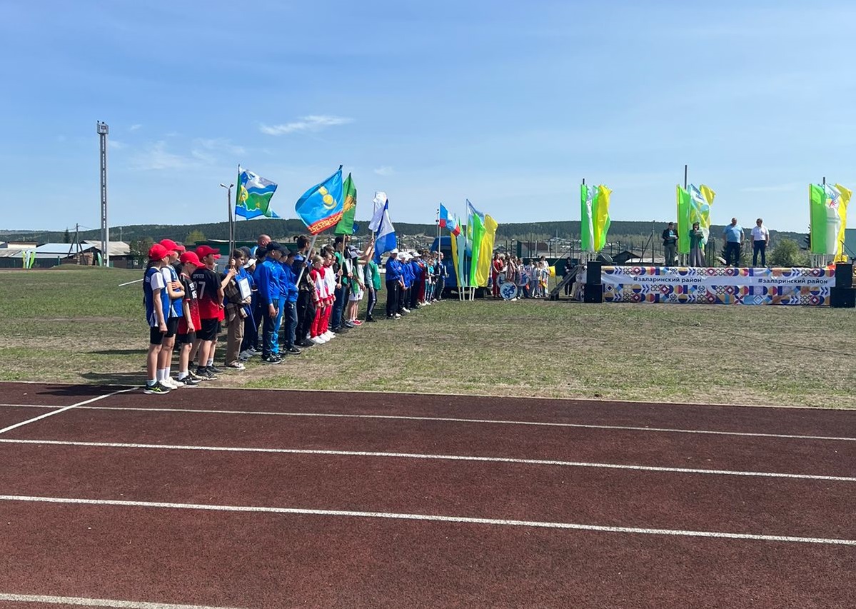 Автобус со школьниками перевернулся в результате ДТП в Заларинском районе