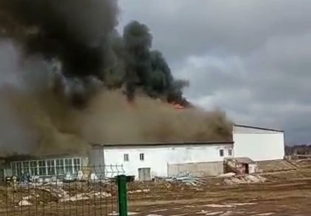 Пожар в спорткомплексе «Олимпиец» Усть-Илимска