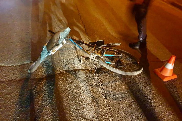 Водитель Honda Fit сбил двух школьников на велосипеде в Иркутске