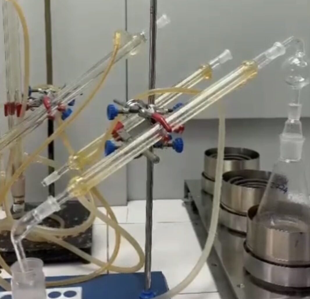 Получены первые результаты проб воды из реки Лены после разлива нефтепродуктов