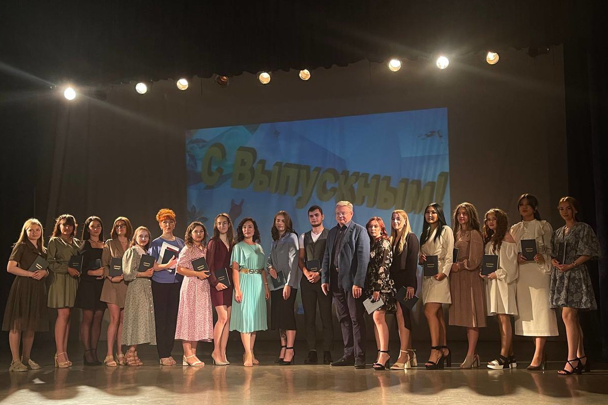 Иркутский базовый медколледж будет обучать «Лечебному делу» и «Фармации» на базе 9 классов