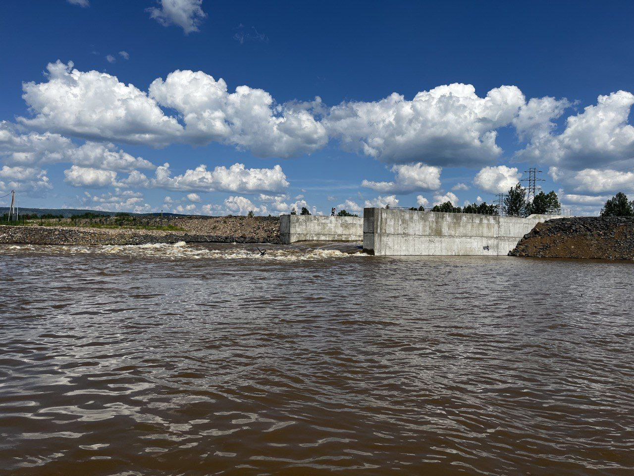 Прокуратура проверяет дамбу в Нижнеудинске