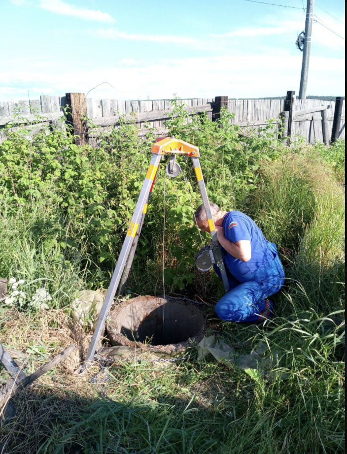 Женщина упала в 6-метровый колодец в Иркутском районе