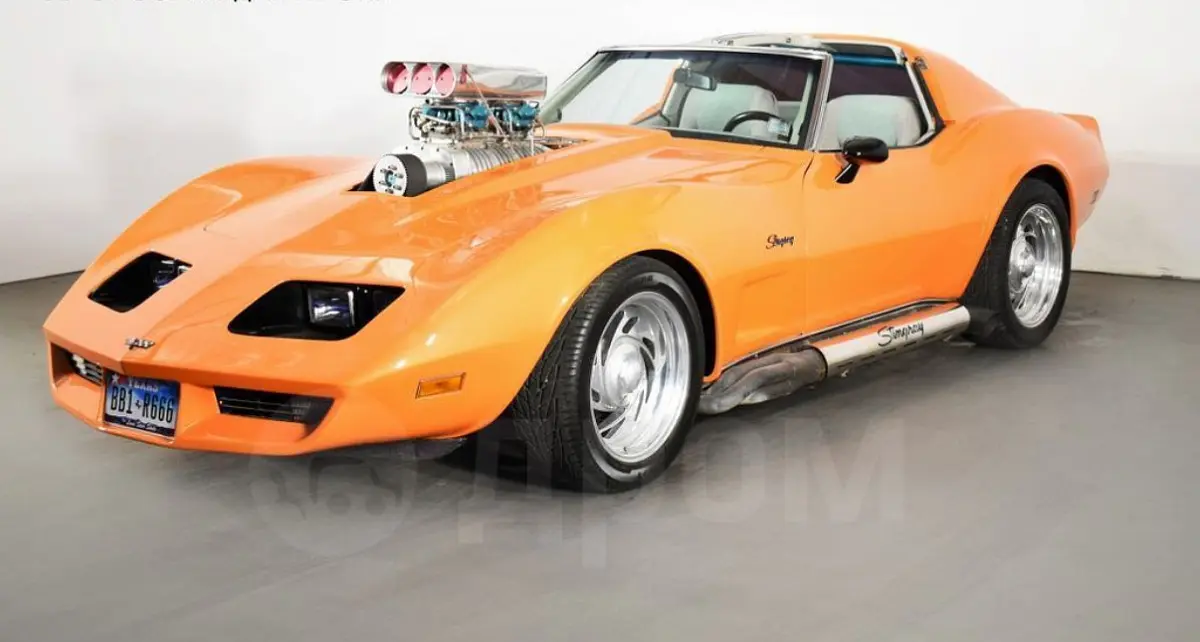 Chevrolet Corvette 1976 года продается в Иркутске за 12 млн рублей