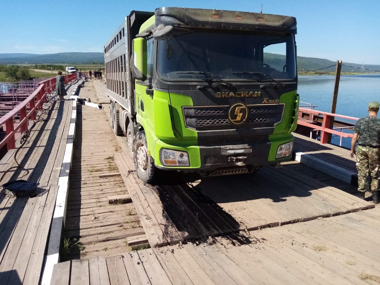 В Качугском районе поврежден мост, движение по межмуниципальной дороге остановлено