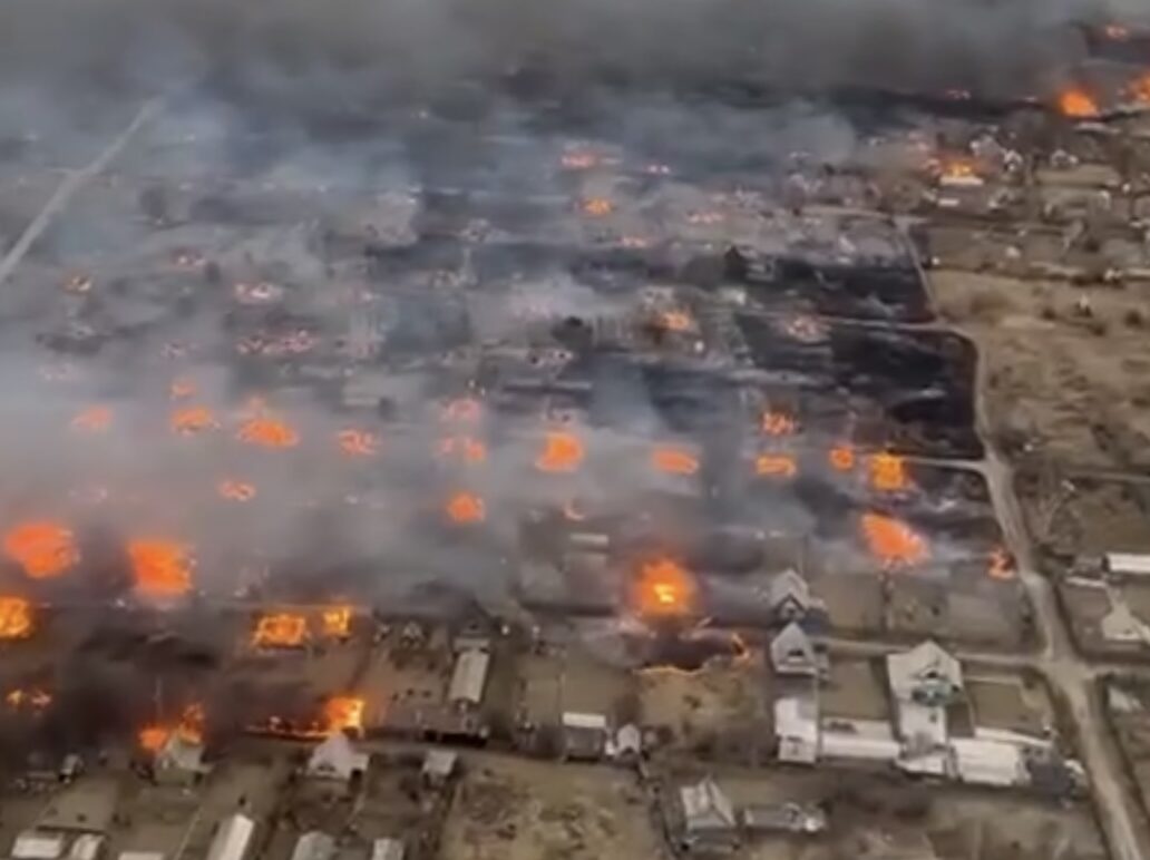 Сотрудника МЧС будут судить за халатность при тушении пожара в Братском районе