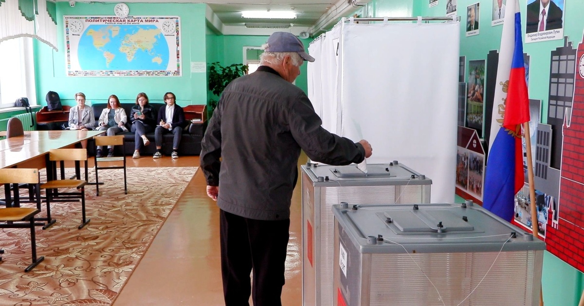 К полудню воскресенья в Приангарье проголосовали чуть больше 17% избирателей