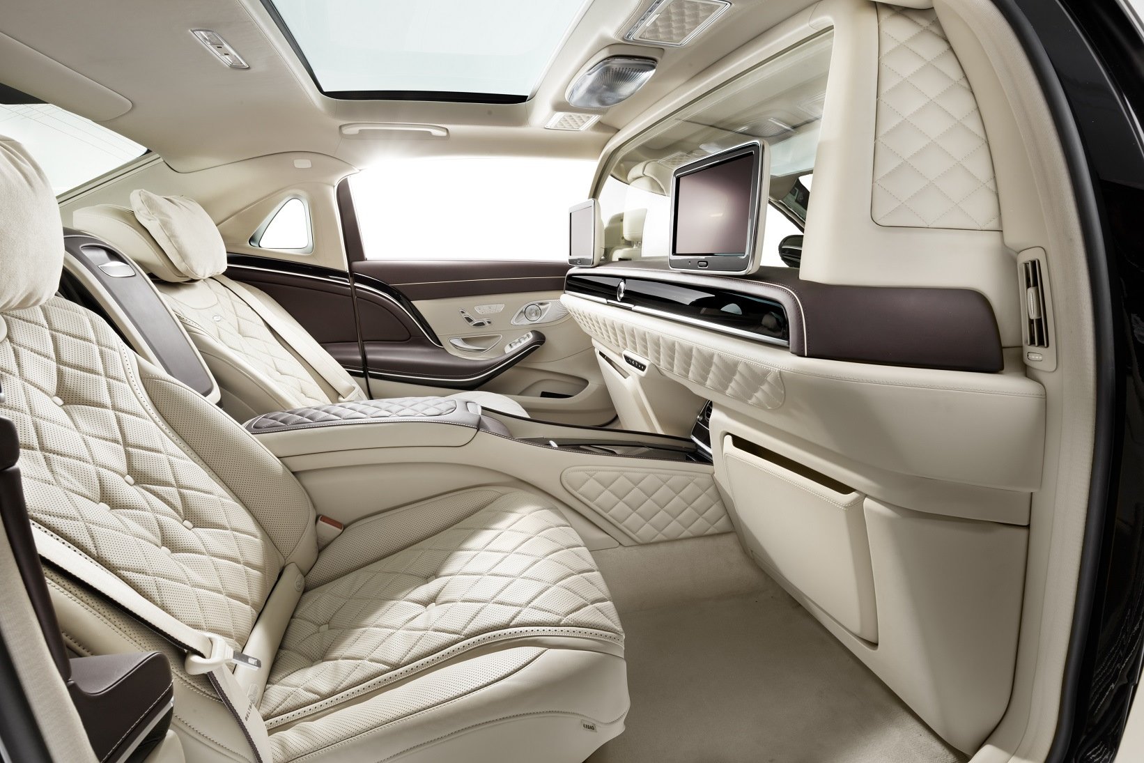 Иркутская область в ТОП-10 по числу элитных машин на дорогах