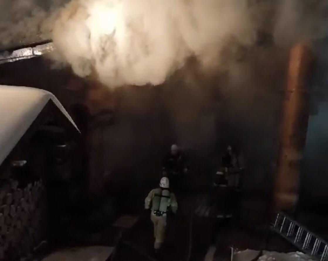 Названы предварительные причины пожара в отеле «Бурдугуз» (видео)