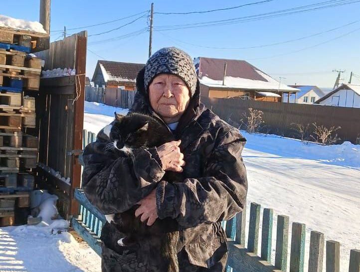 Кот спас хозяйку на пожаре в поселке Усть–Ордынском