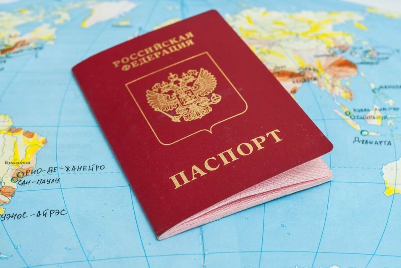 МВД: факты невыезда за рубеж из-за ошибок в загранпаспортах не соответствуют действительности