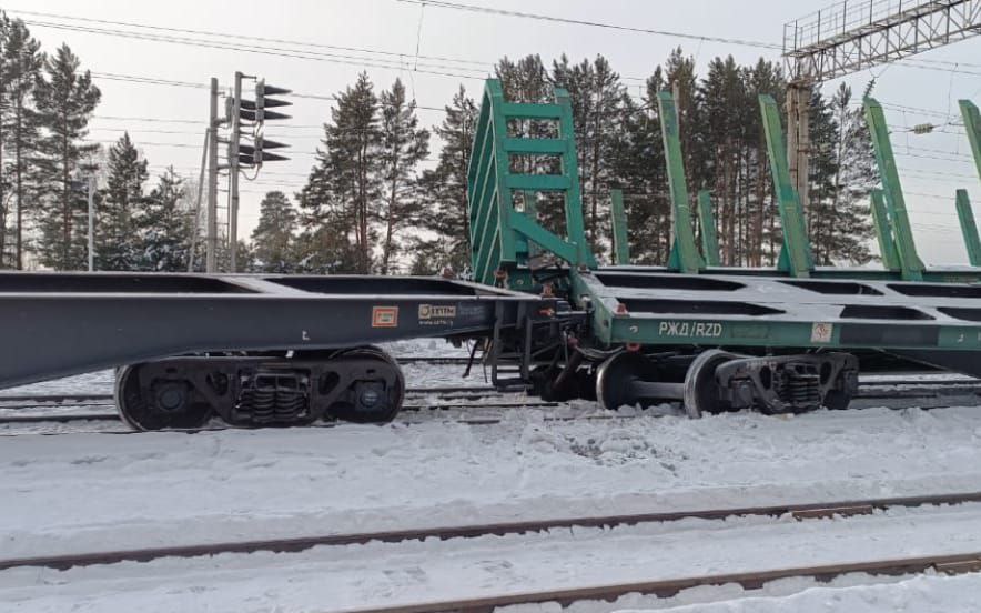 Три вагона сошли с рельс в ста км от Братска